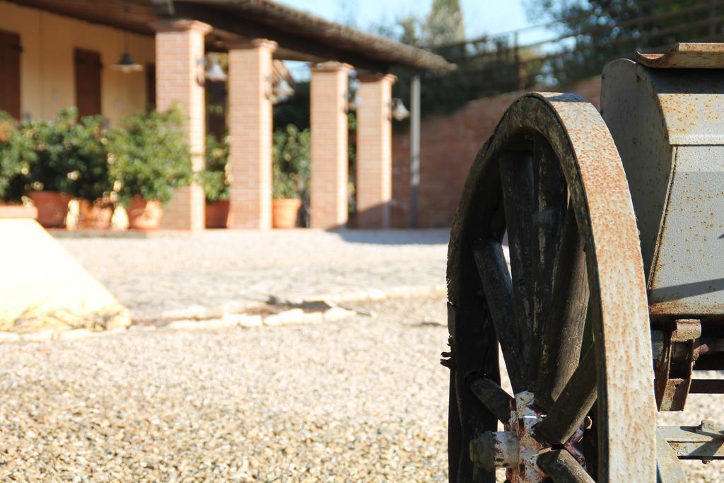Agriturismo Le Docce カステルフィオレンティーノ エクステリア 写真