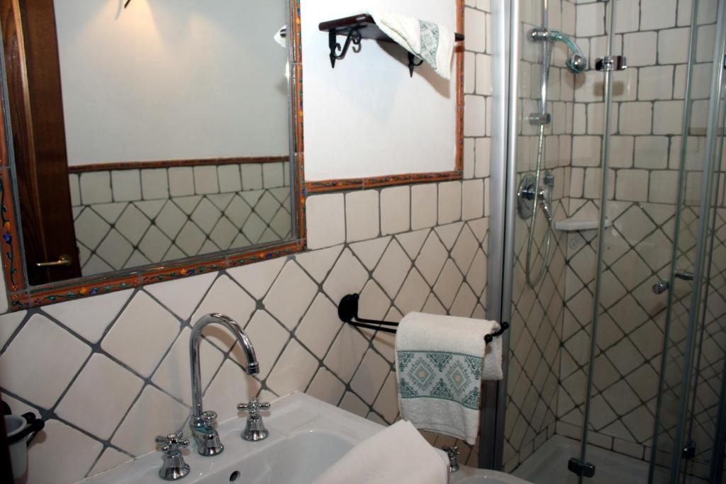 Agriturismo Le Docce カステルフィオレンティーノ エクステリア 写真